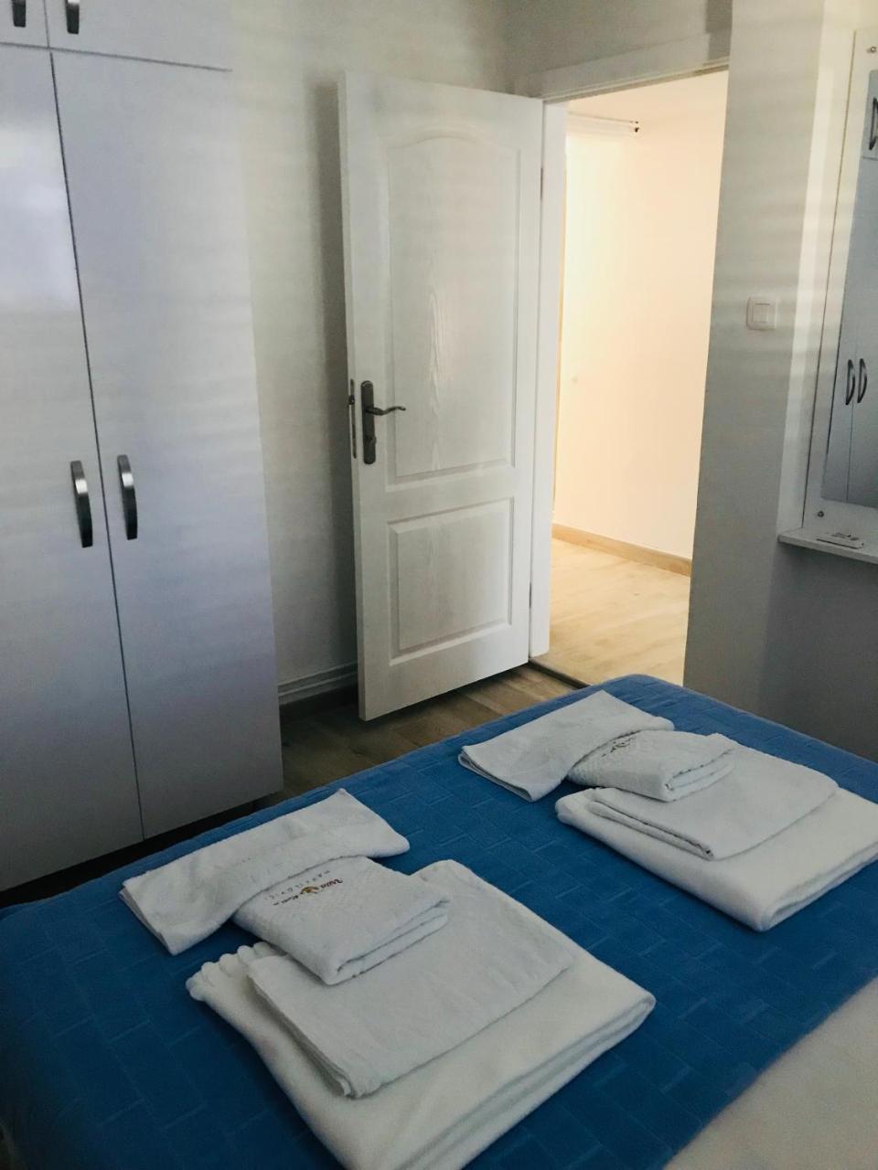 Guest House Ratko Rafailovici Bagian luar foto